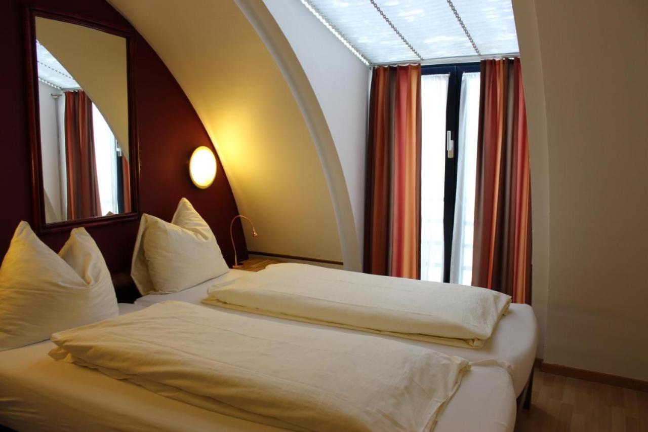 Affordable Rooms In Heart Of לוצרן מראה חיצוני תמונה